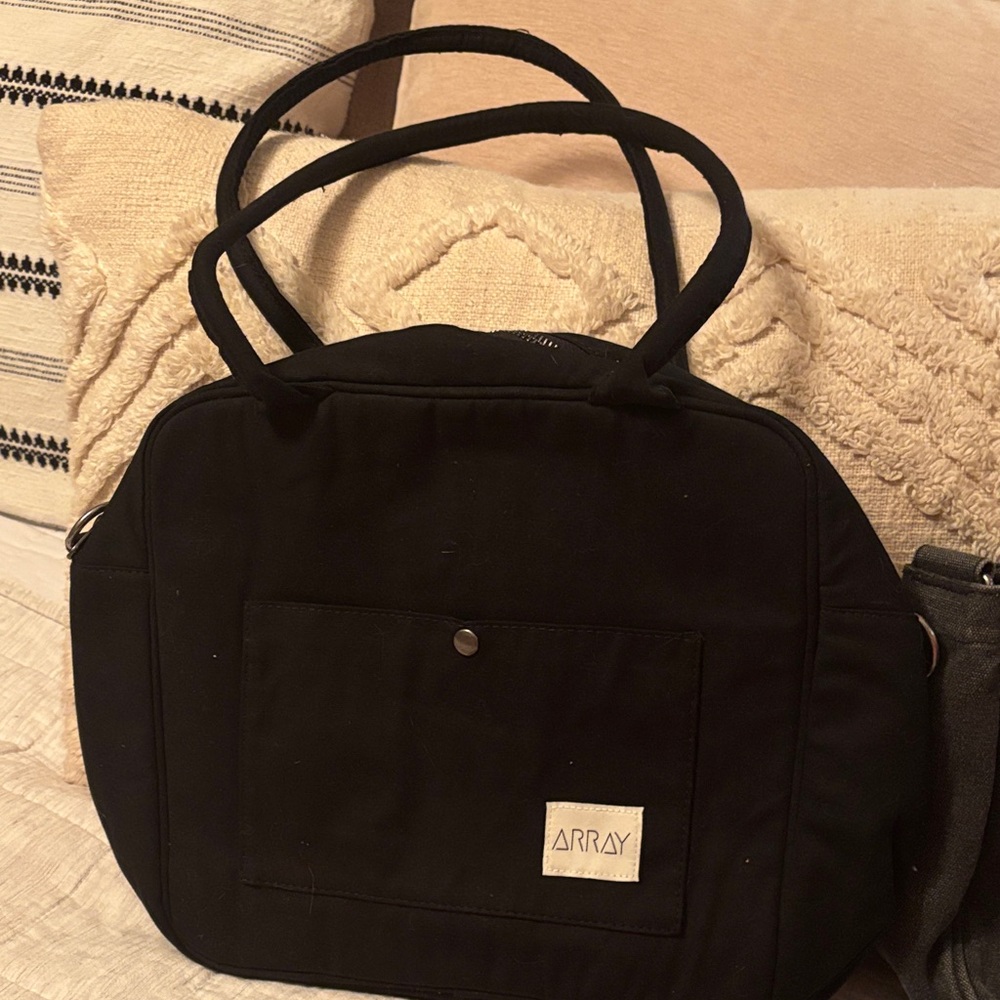 Array Black and Dark Gray Tote Set with Accessories - Picture 5 of 9